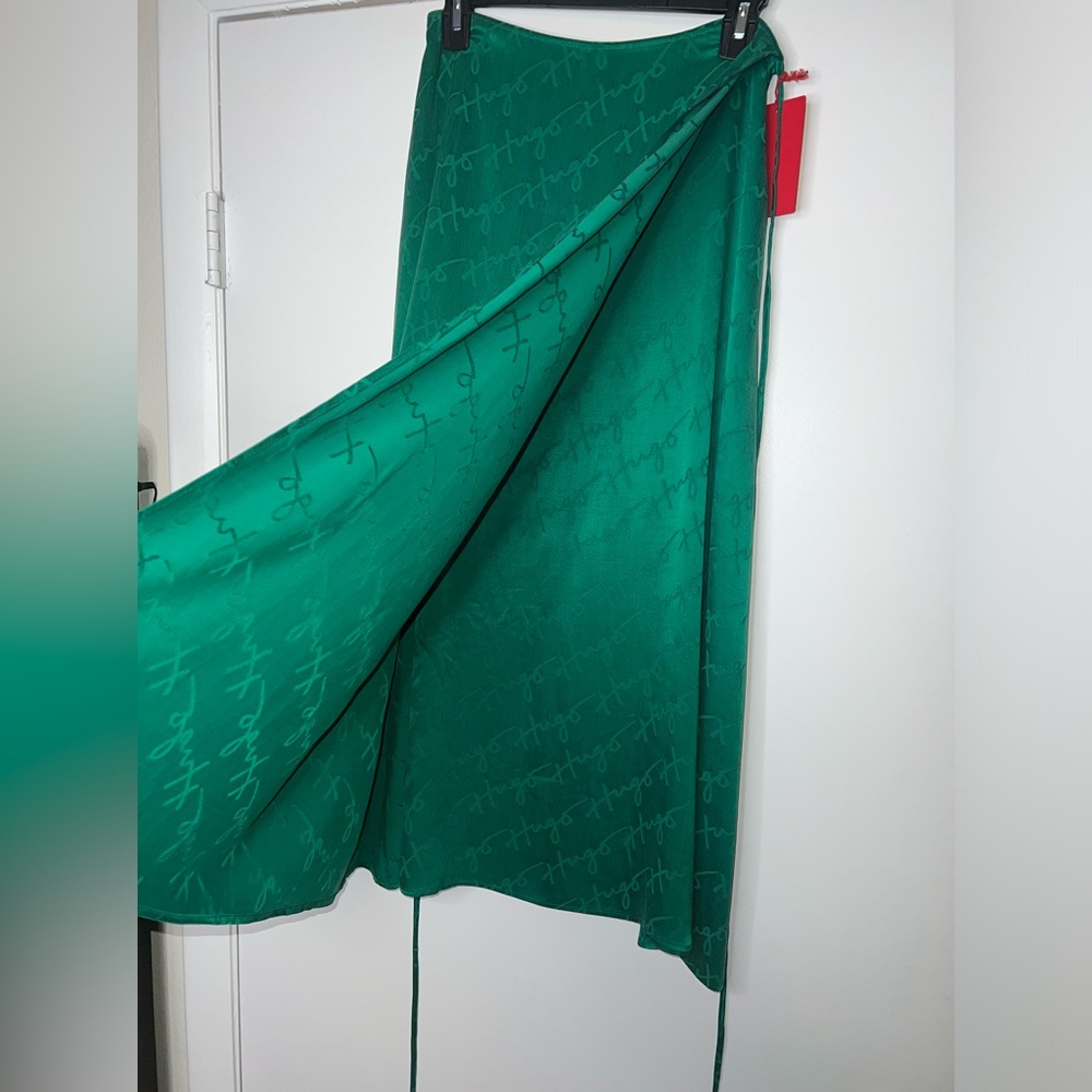 $225 Women’s New Hugo Boss Green  Jacquard Logo Midi Tie Wrap Skirt Sz 6